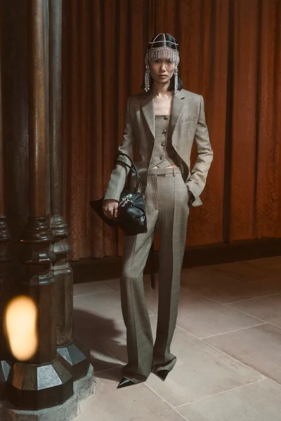 Look 7